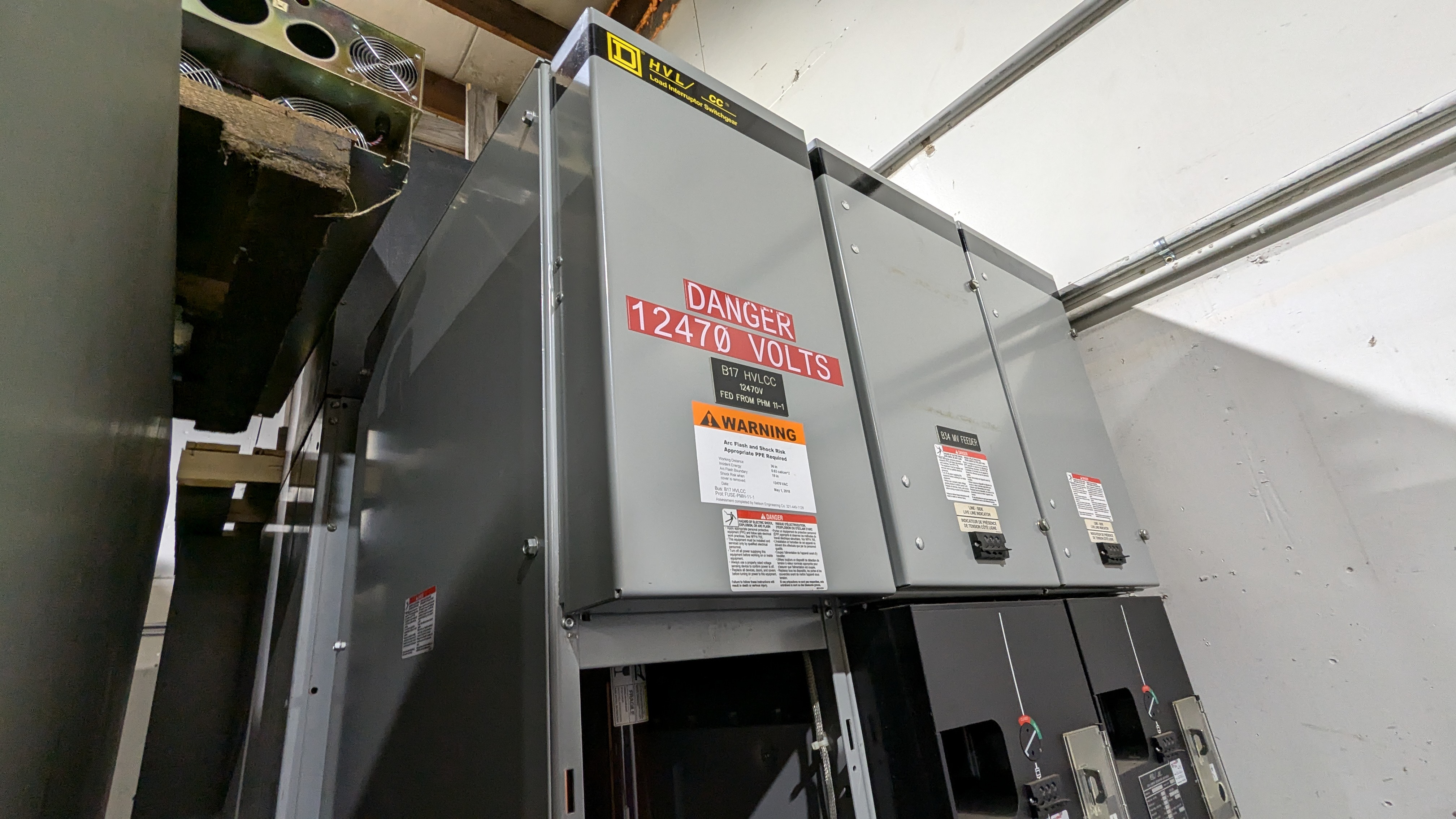 HVL load interrupter switchgear, photo 16 of 17